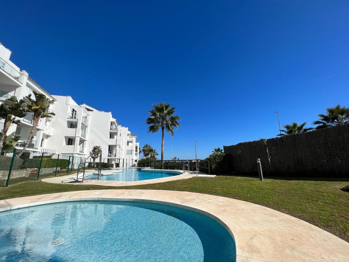 Apartment In Manilva, Just A Few Steps From The Beach 외부 사진